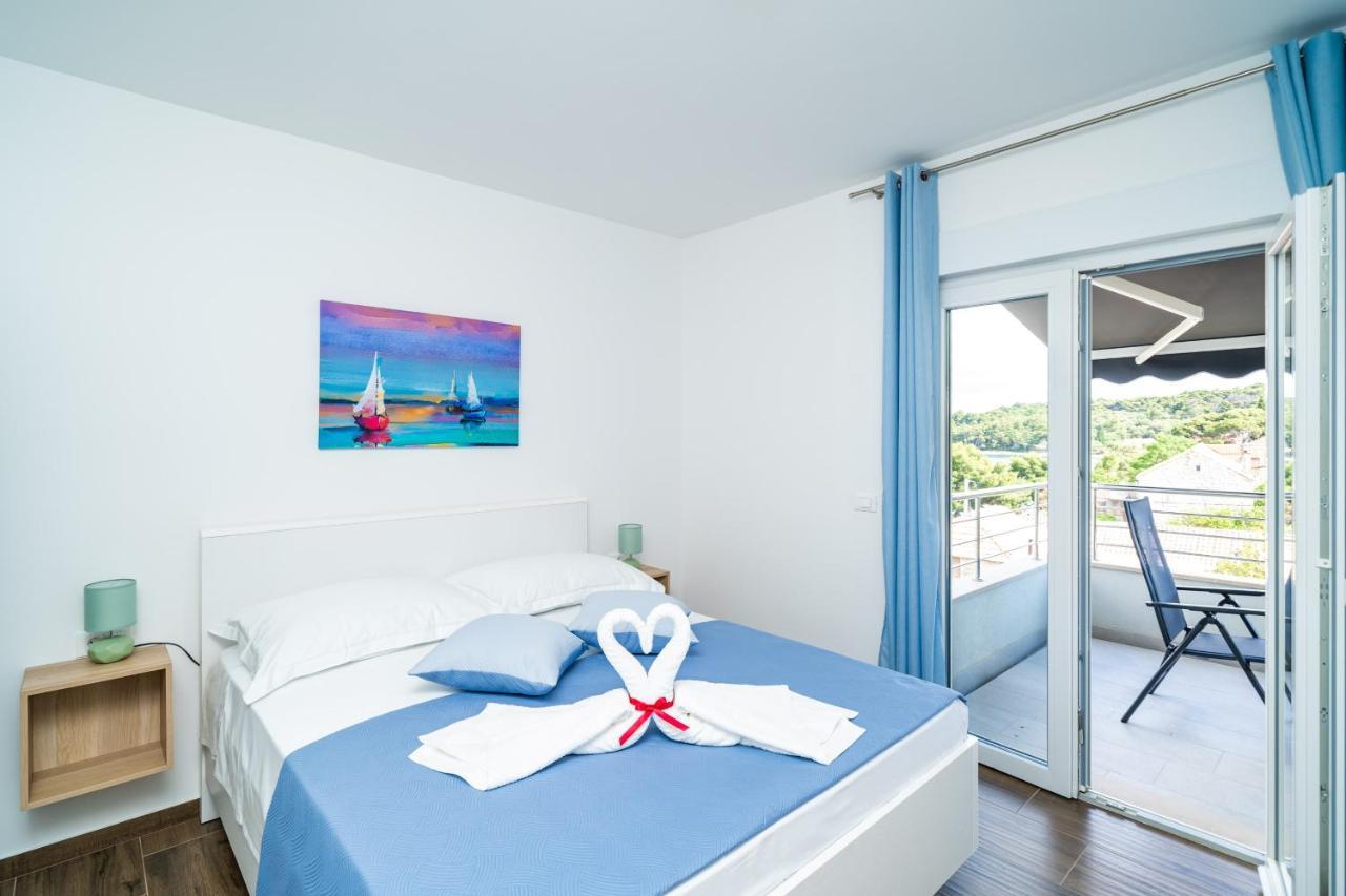 Apartment Veliki Dvoetazni S Parkingom *
